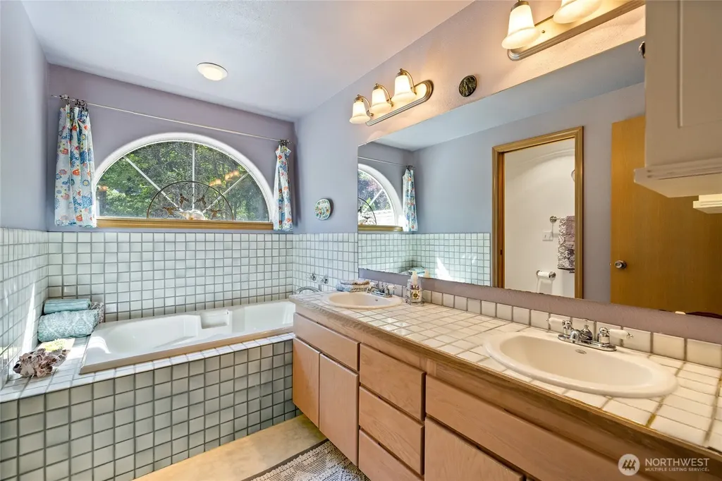 5916 53rd Avenue NW Gig Harbor WA 98335