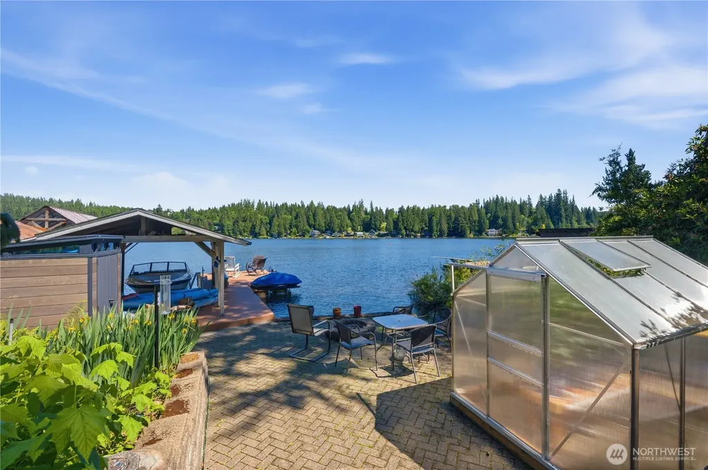 2109 SW Lake Roesiger Road Snohomish WA 98200