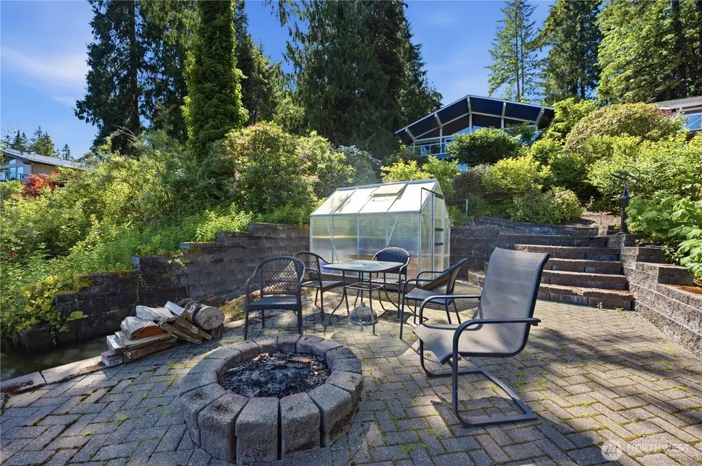 2109 SW Lake Roesiger Road Snohomish WA 98200