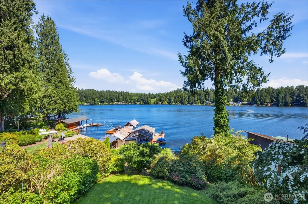 2109 SW Lake Roesiger Road Snohomish WA 98200