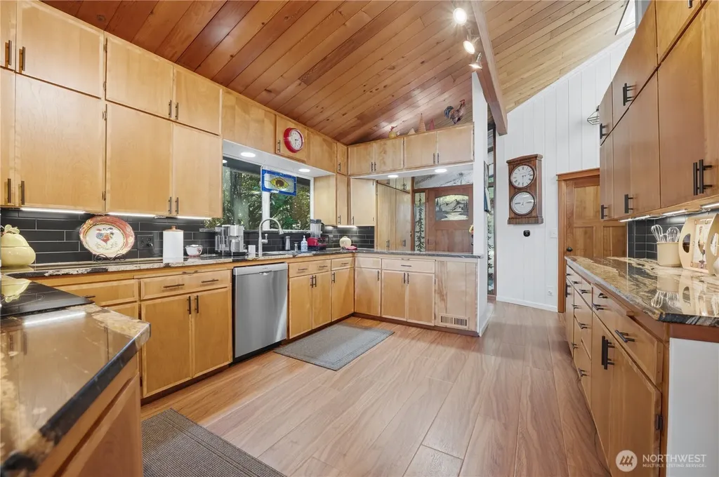 2109 SW Lake Roesiger Road Snohomish WA 98200