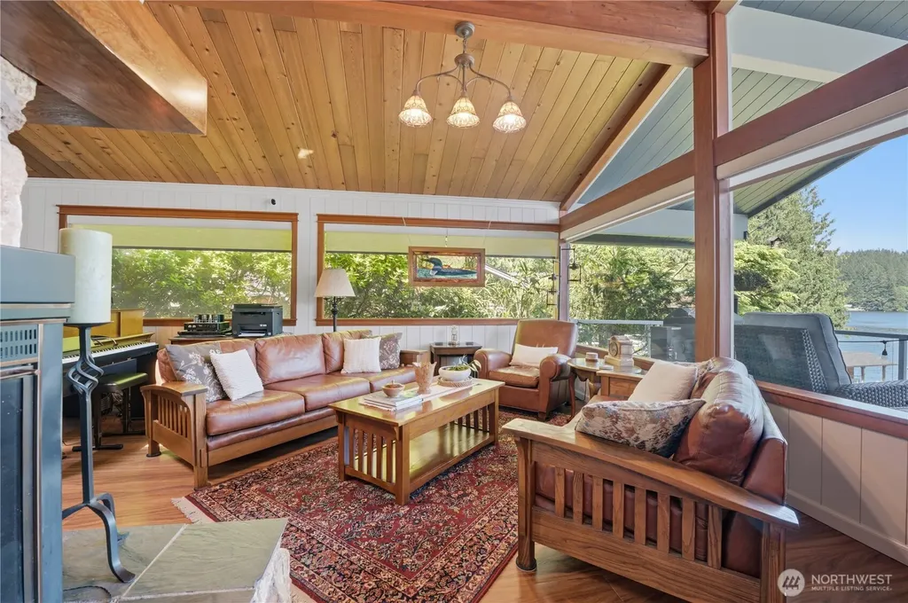 2109 SW Lake Roesiger Road Snohomish WA 98200