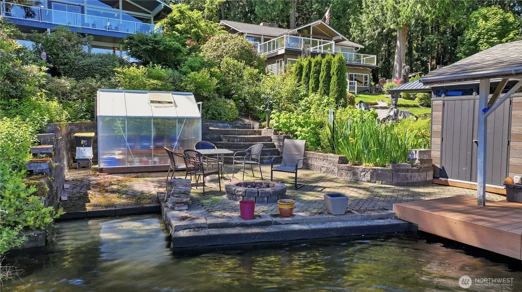 2109 SW Lake Roesiger Road Snohomish WA 98200