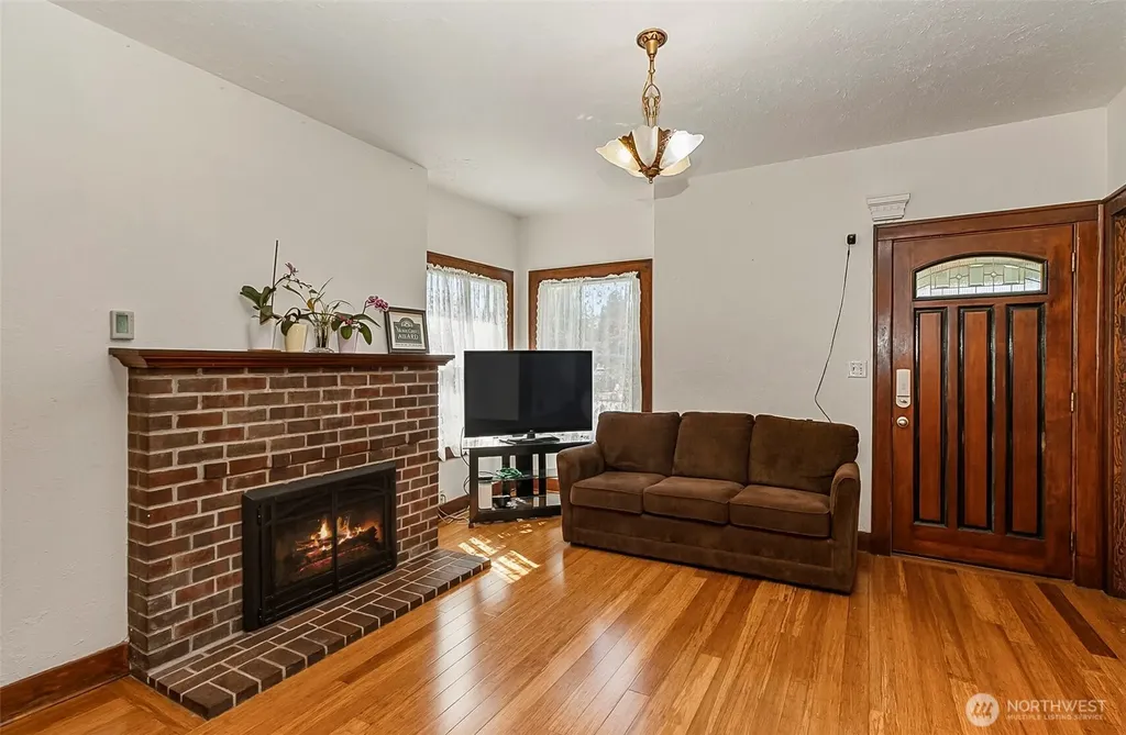 2605 21st Street Everett WA 98201