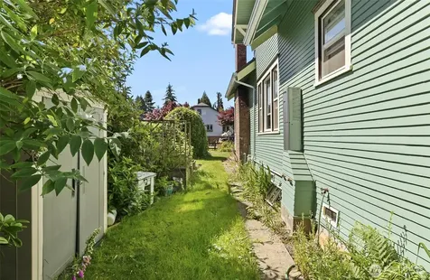 2605 21st Street Everett WA 98201