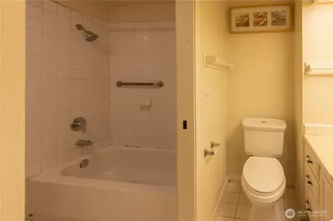 3921 108th Avenue NE Bellevue WA 98004