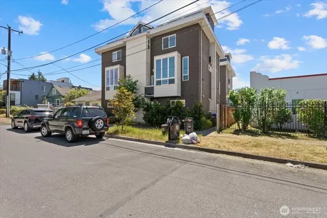 513 S Sullivan Street Seattle WA 98108