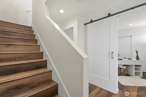 513 S Sullivan Street Seattle WA 98108