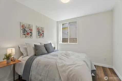 513 S Sullivan Street Seattle WA 98108