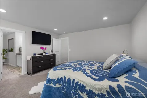 4238 Campus Drive NE Lacey WA 98516