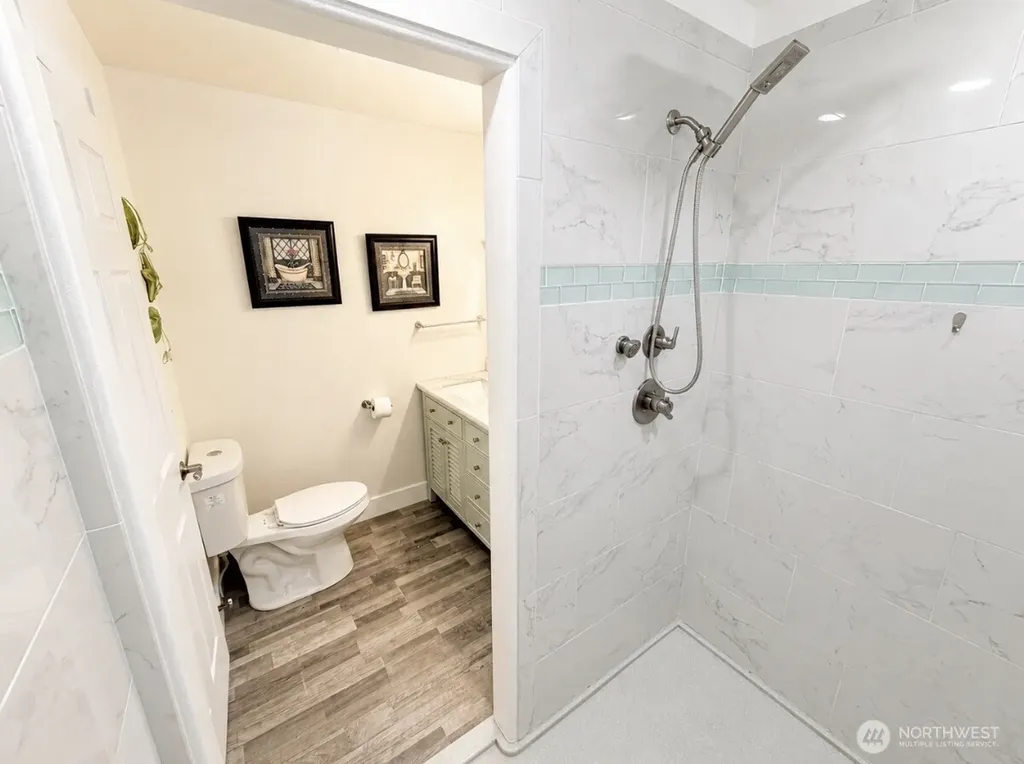 105 22nd Street NE Long Beach WA 98631