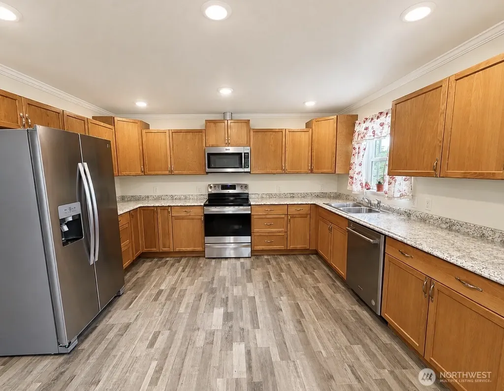 105 22nd Street NE Long Beach WA 98631