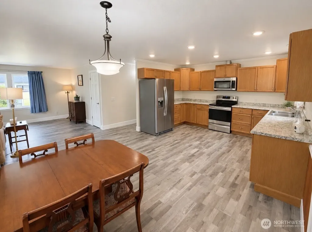 105 22nd Street NE Long Beach WA 98631