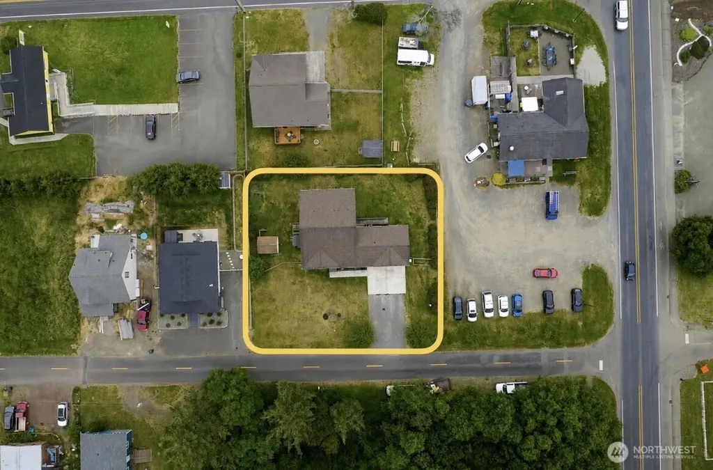 105 22nd Street NE Long Beach WA 98631