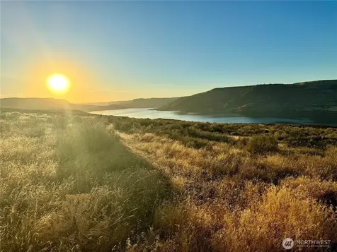 4199 Spring Canyon, Lot 1 Road E Grand Coulee WA 99133