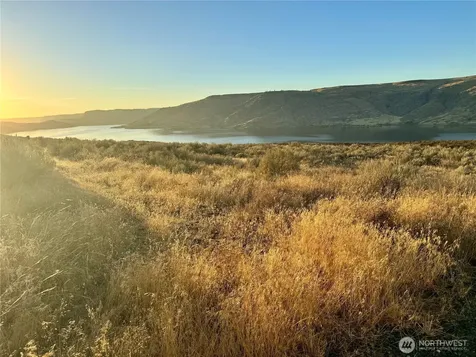 4199 Spring Canyon, Lot 1 Road E Grand Coulee WA 99133