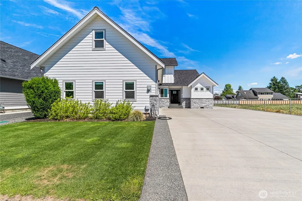 814 Rye Court Lynden WA 98264