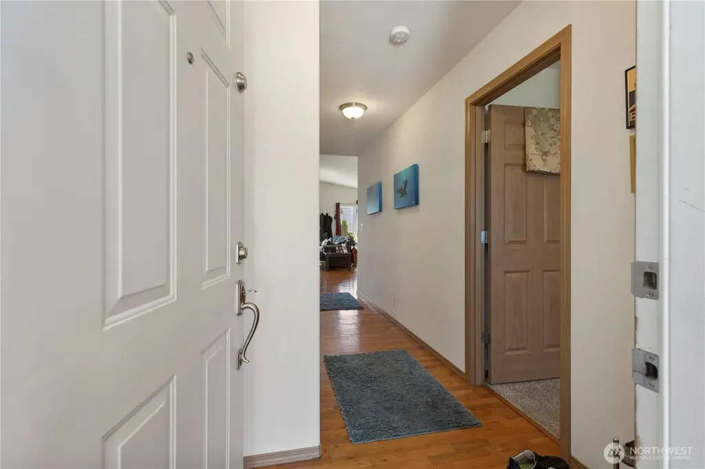 1379 NE Big Berry Loop Oak Harbor WA 98277