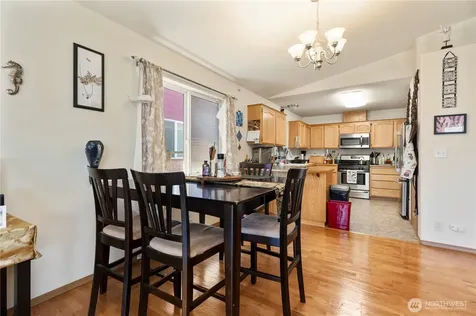 1379 NE Big Berry Loop Oak Harbor WA 98277