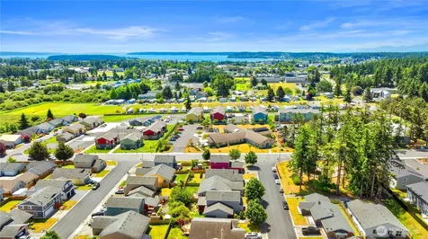1379 NE Big Berry Loop Oak Harbor WA 98277