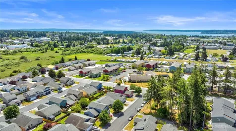 1379 NE Big Berry Loop Oak Harbor WA 98277
