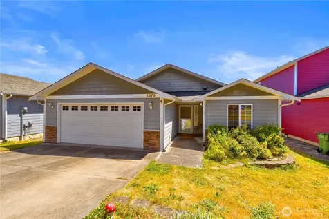 1379 NE Big Berry Loop Oak Harbor WA 98277