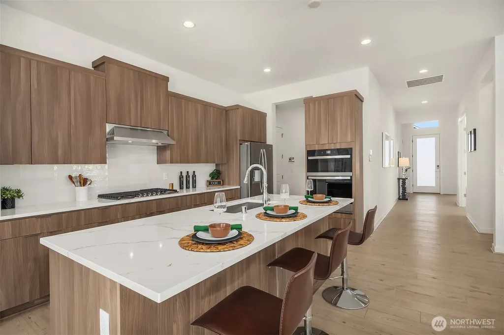 34330 Mt Freemont Avenue SE Black Diamond WA 98010