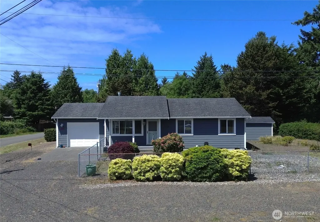 731 S Broadway Street Westport WA 98595