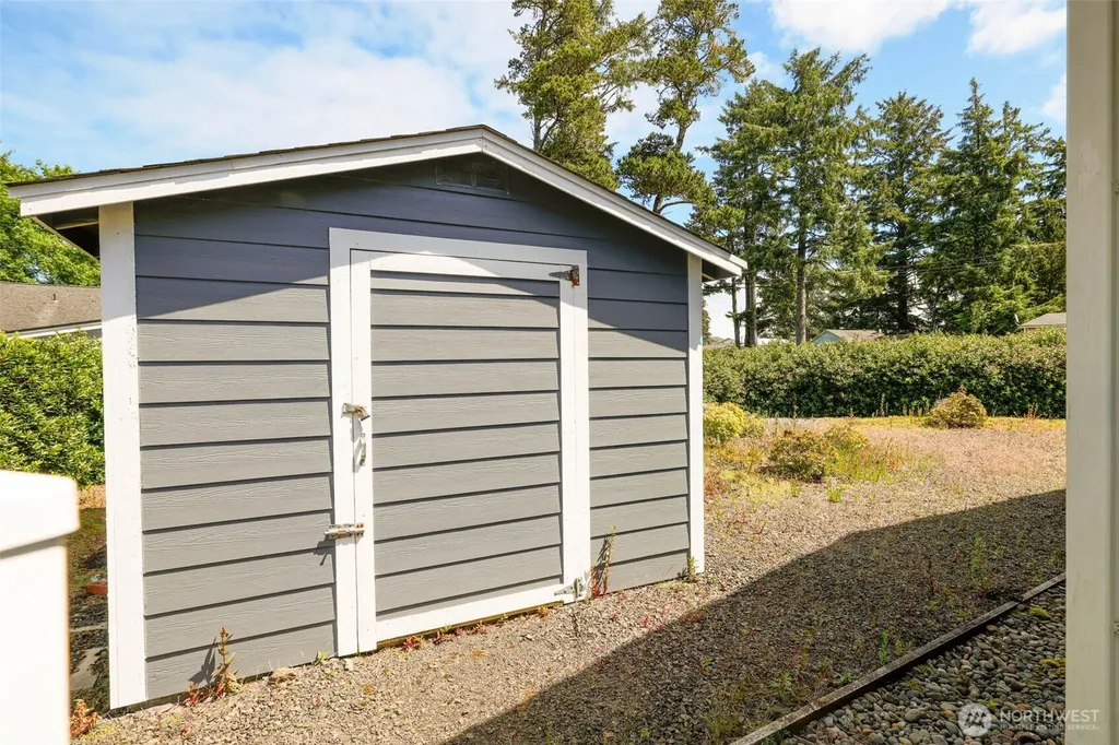 731 S Broadway Street Westport WA 98595