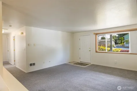 731 S Broadway Street Westport WA 98595