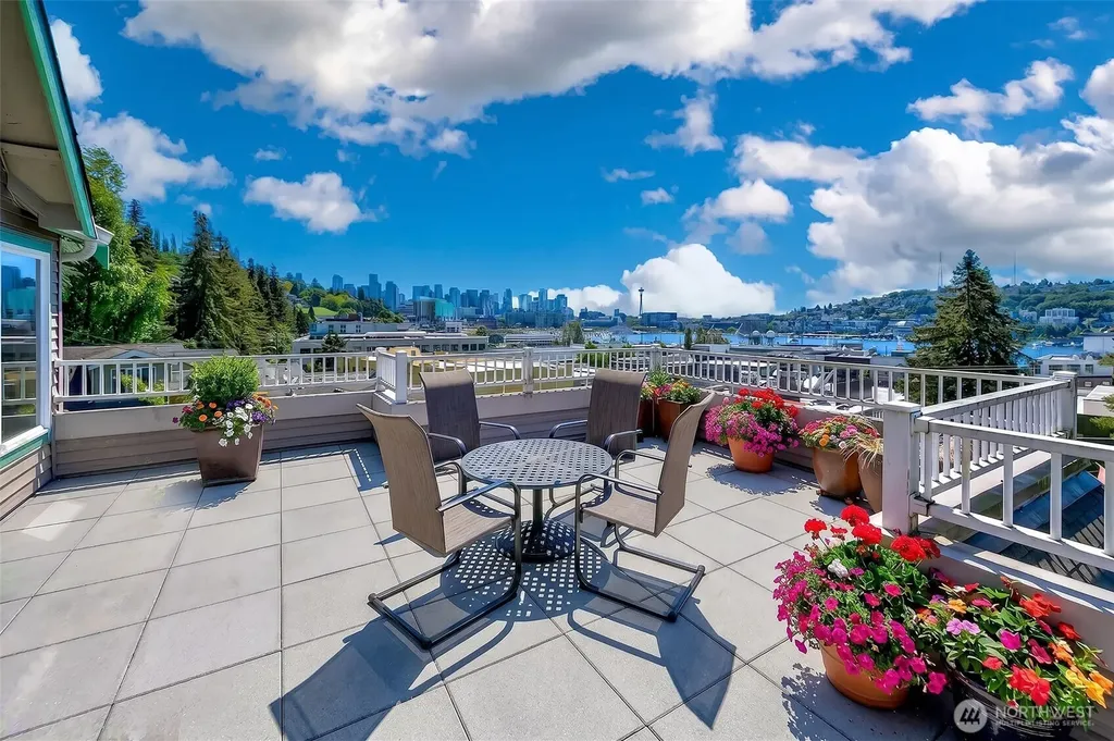 1906 Franklin Place E Seattle WA 98102