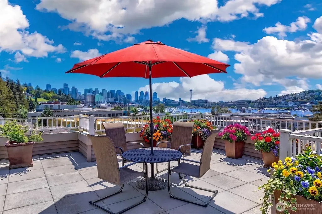 1906 Franklin Place E Seattle WA 98102