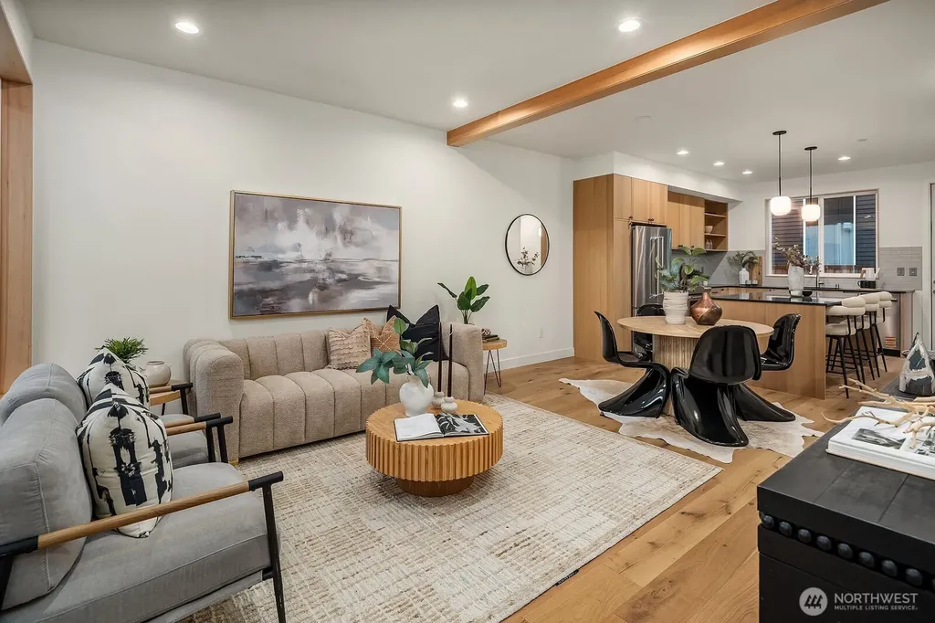 1806 E Mercer Street Seattle WA 98112