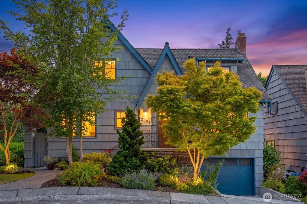 2501 Nob Hill Place N Seattle WA 98109