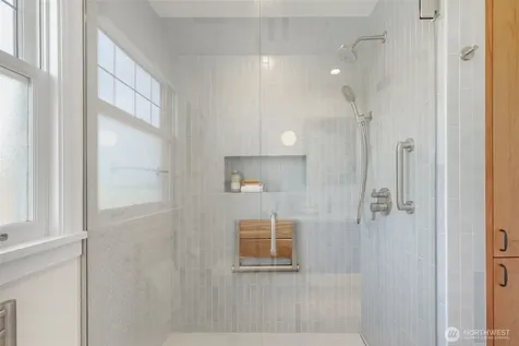 2501 Nob Hill Place N Seattle WA 98109