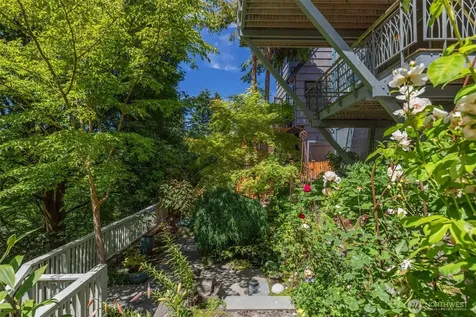 2501 Nob Hill Place N Seattle WA 98109