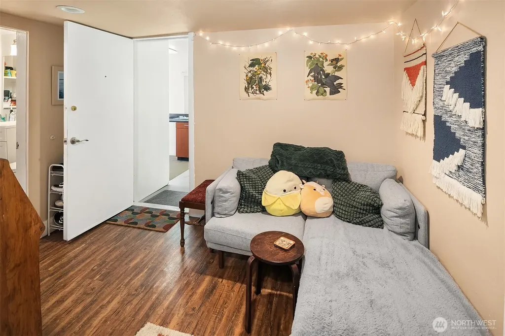 3527 S Hudson Street Court Seattle WA 98118