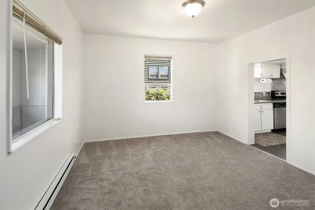 3527 S Hudson Street Court Seattle WA 98118