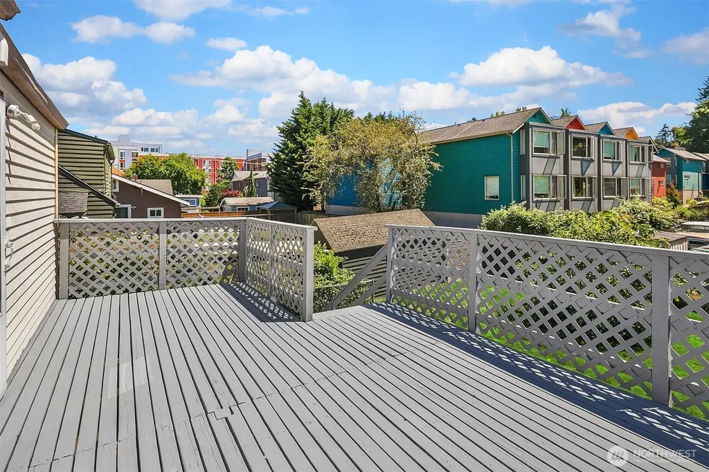 3527 S Hudson Street Court Seattle WA 98118