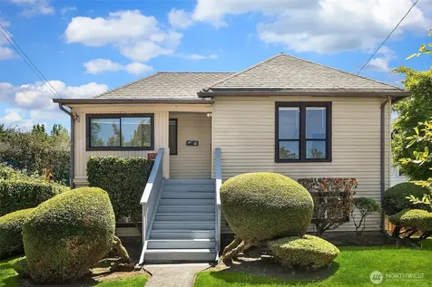 3527 S Hudson Street Court Seattle WA 98118