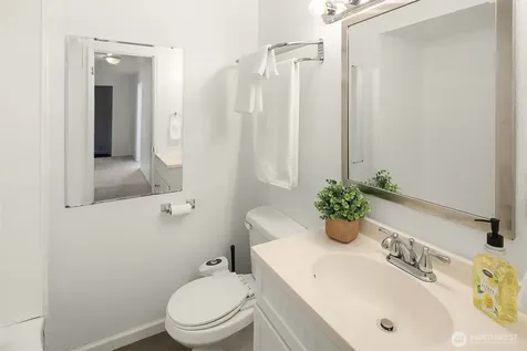 3527 S Hudson Street Court Seattle WA 98118