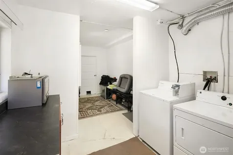 3527 S Hudson Street Court Seattle WA 98118
