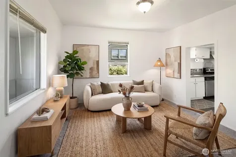 3527 S Hudson Street Court Seattle WA 98118