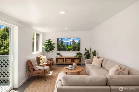 3527 S Hudson Street Court Seattle WA 98118
