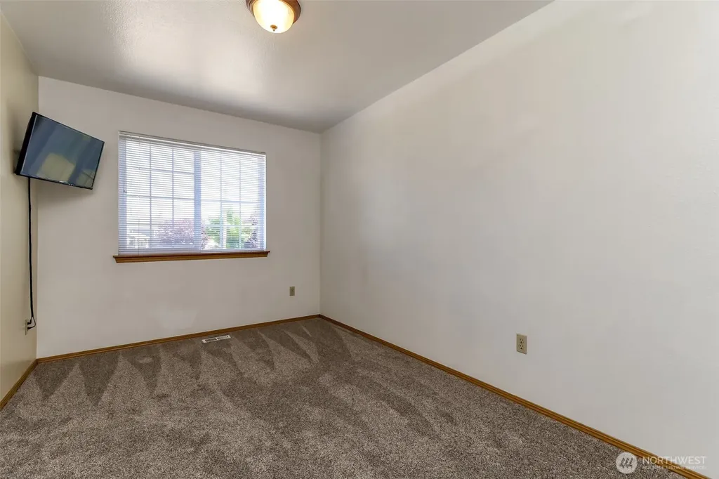 277 S Elsa Street Buckley WA 98321
