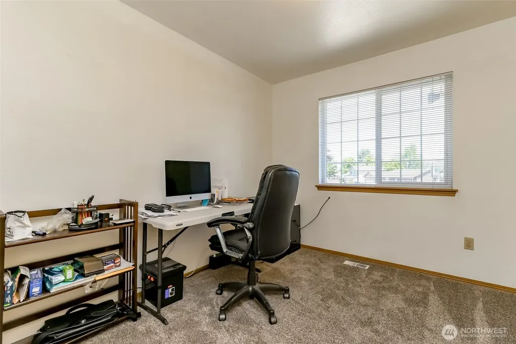 277 S Elsa Street Buckley WA 98321