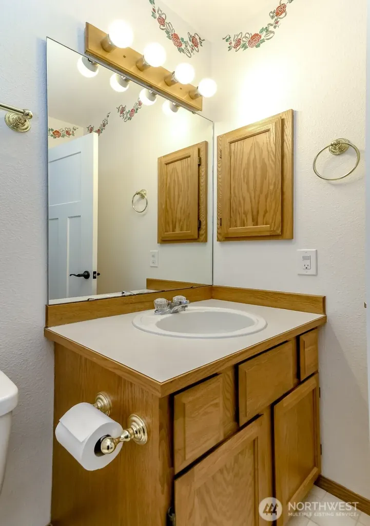 277 S Elsa Street Buckley WA 98321