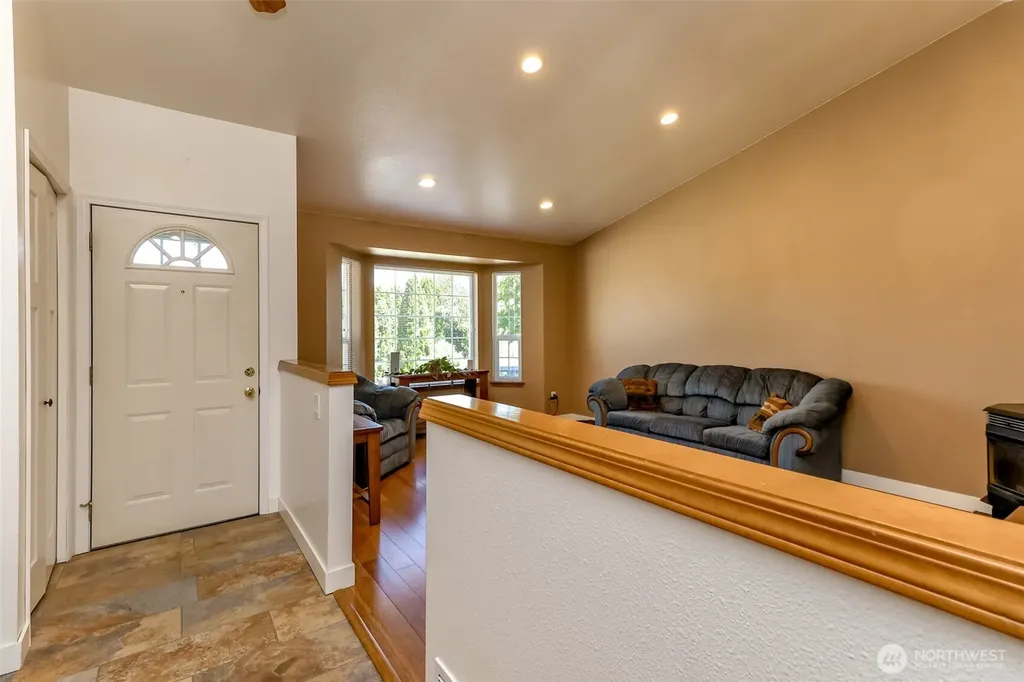 277 S Elsa Street Buckley WA 98321