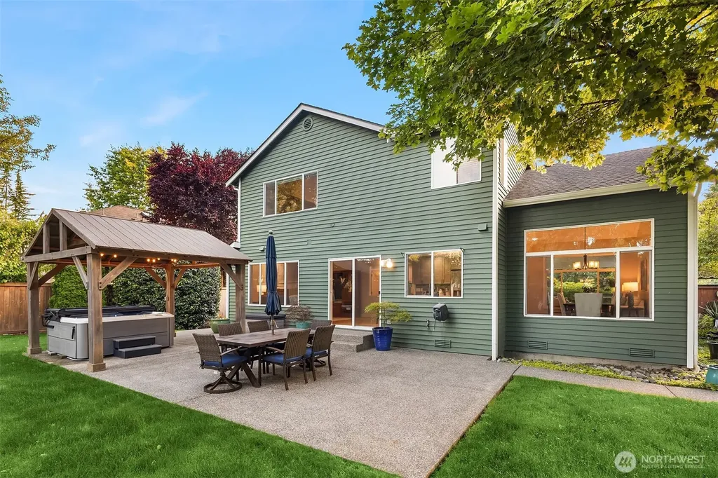 4410 325th Avenue NE Carnation WA 98014