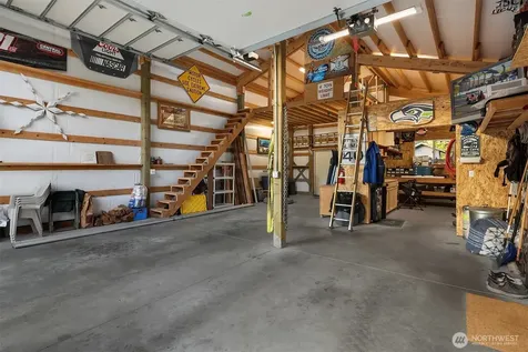 4410 325th Avenue NE Carnation WA 98014